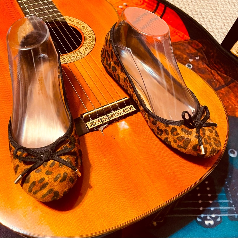 🐆Cute Cute! No Parking Felt Leopard Print Flats with Decorative Bow Tie Front!
